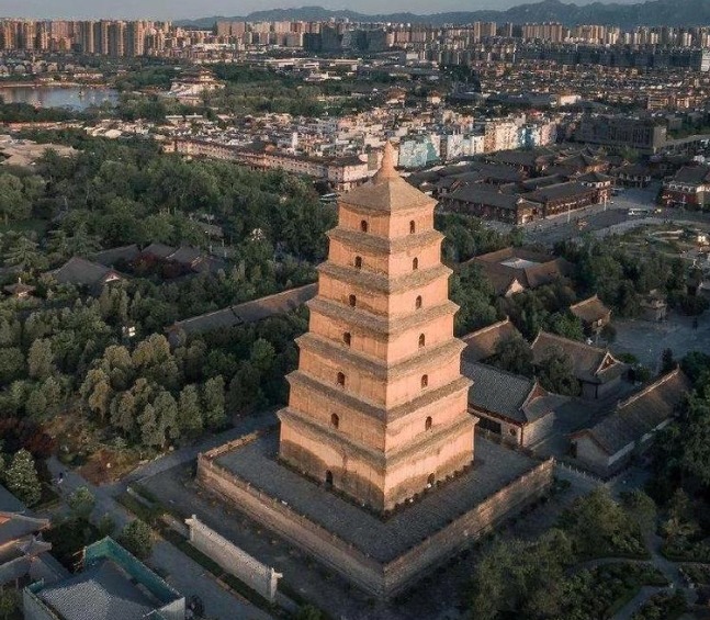 西安大雁塔景区简介（历史由来）